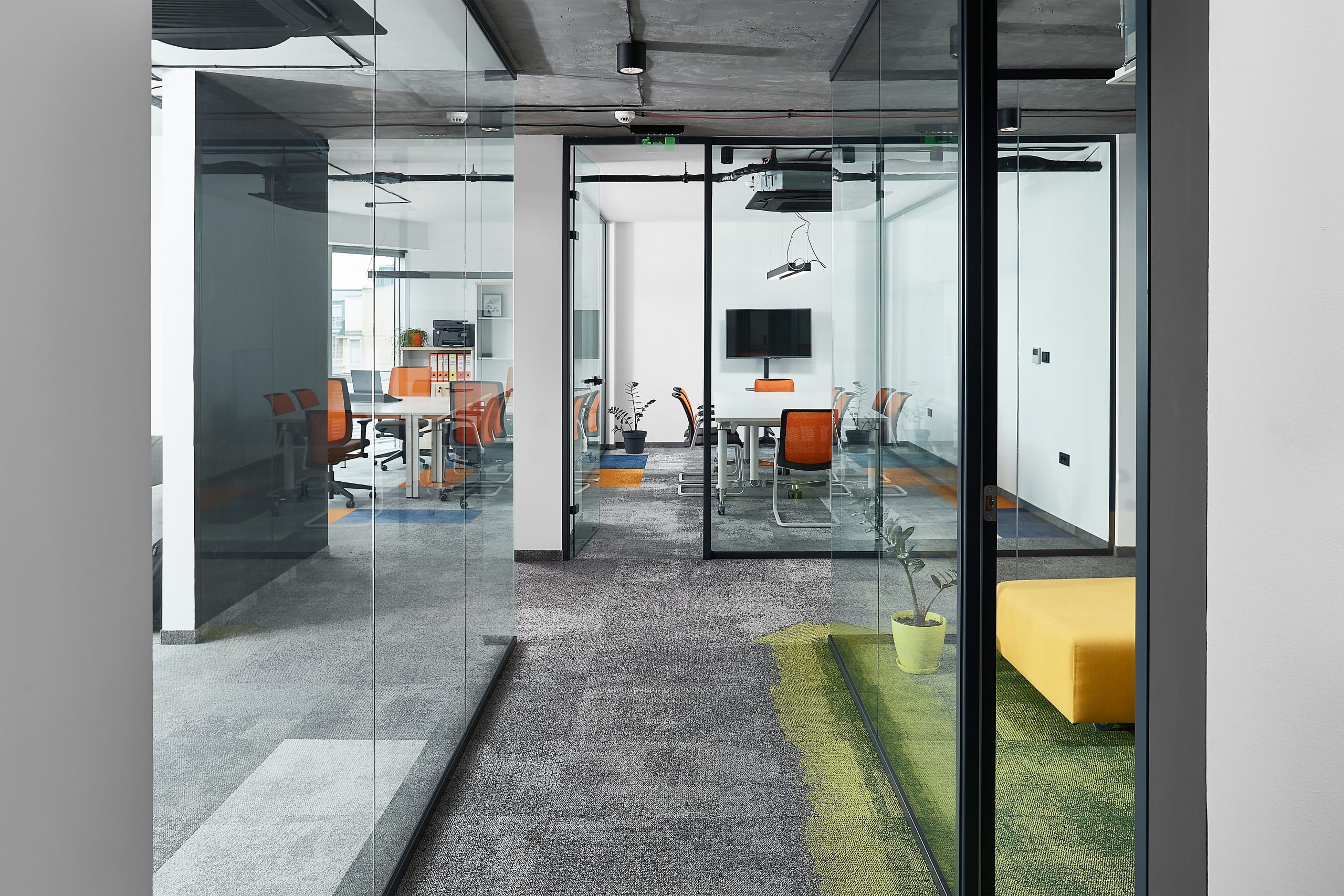 Photography for Delight Office Devsy 
Photo by Vase Amanito 

copyright © 2020 Vase AMANITO, All rights reserved